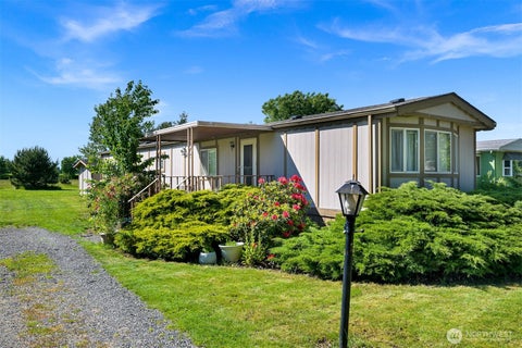 Photo of 380 E Pole Road #13, Lynden, WA 98264 (MLS # 2527502)