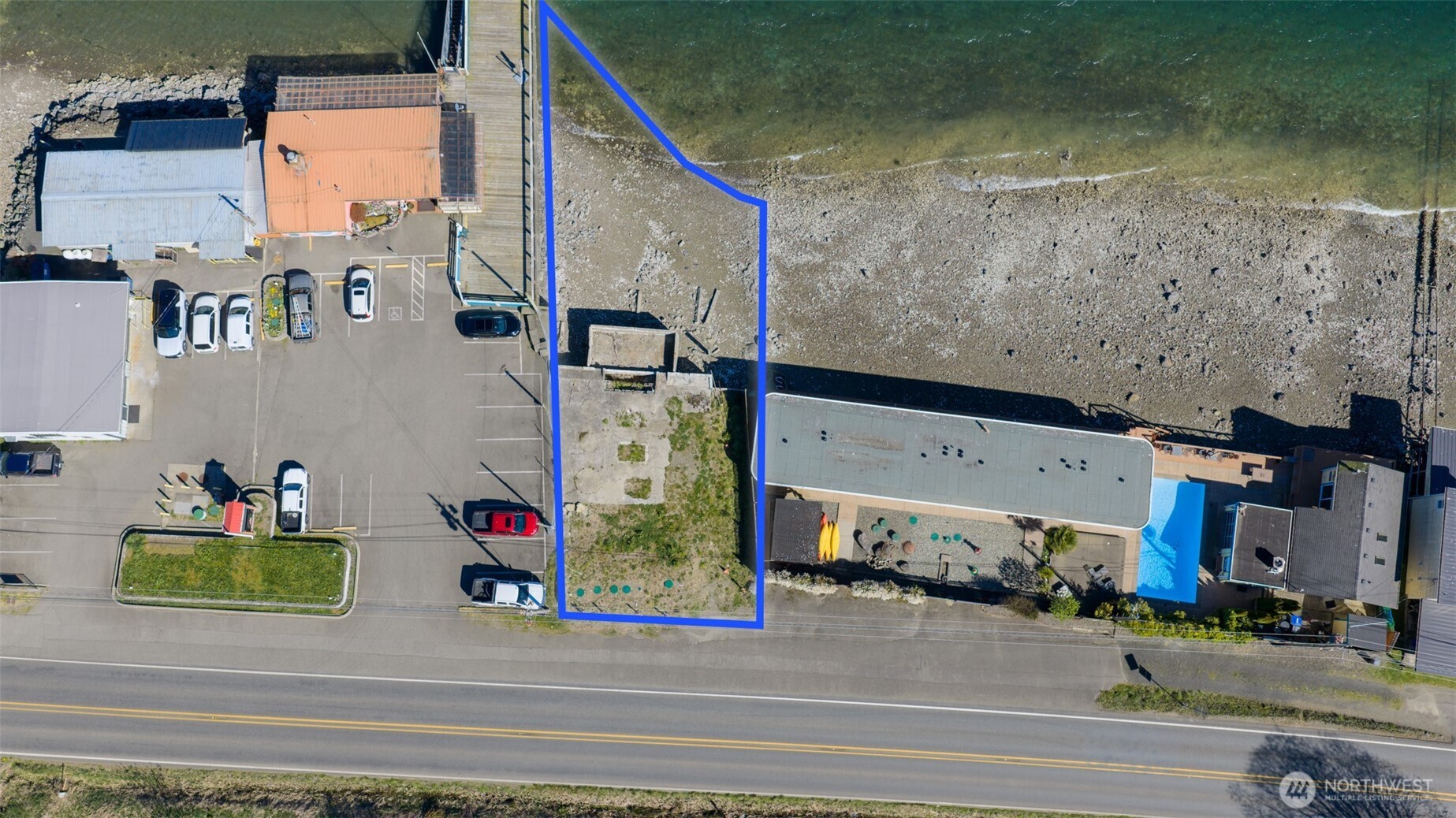 24050 N US Highway 101