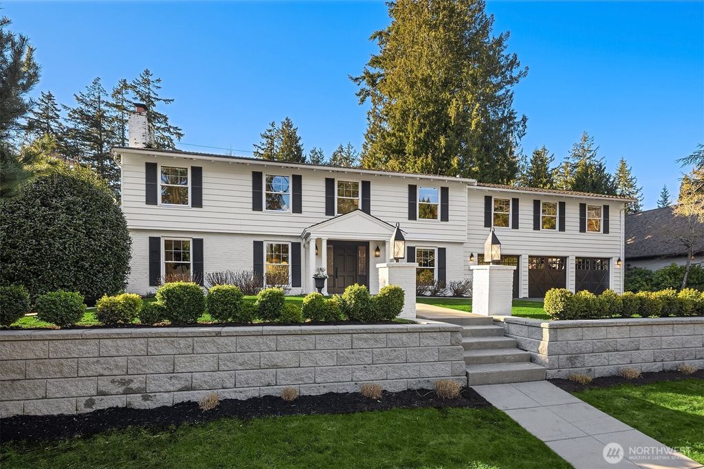 Photo of 5315 90th Avenue SE, Mercer Island, WA 98040 (MLS # 2341529)