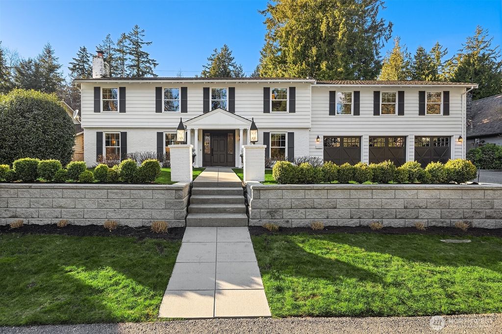 Photo of 5315 90th Avenue SE, Mercer Island, WA 98040 (MLS # 2341529)