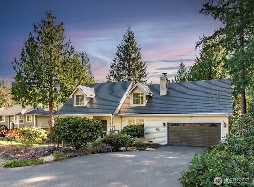Photo of 2210 NE 229th Ave Ave, Sammamish, WA 98074 (MLS # 2358224)