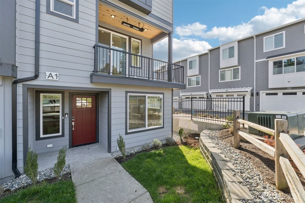 Photo of 15423 Admiralty Way #A1, Lynnwood, WA 98087 (MLS # 2499858)