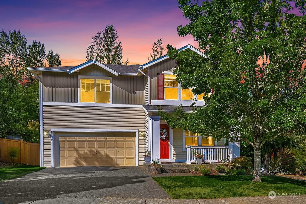 Photo of 36832 SE Braeburn Street, Snoqualmie, WA 98065 (MLS # 1998539)