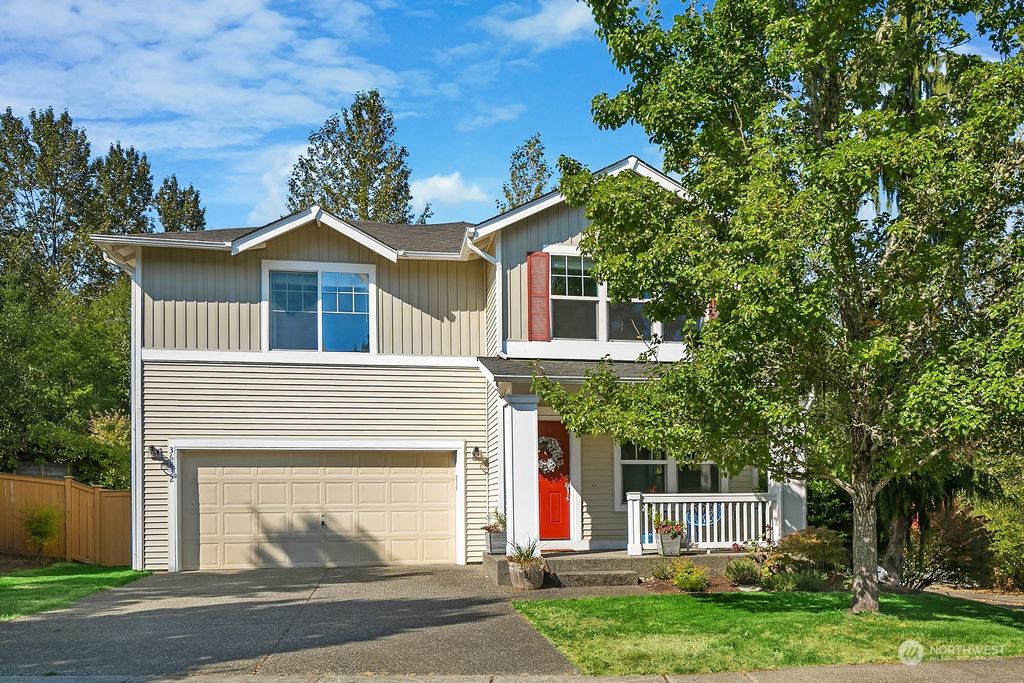 Photo of 36832 SE Braeburn Street, Snoqualmie, WA 98065 (MLS # 1998539)