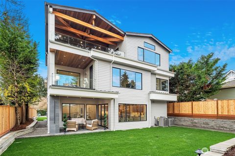 422 98th Avenue NE Bellevue WA 98004