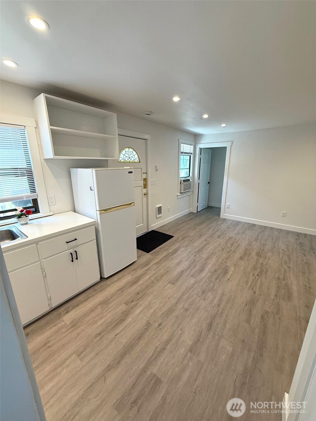 2521 Walnut Street