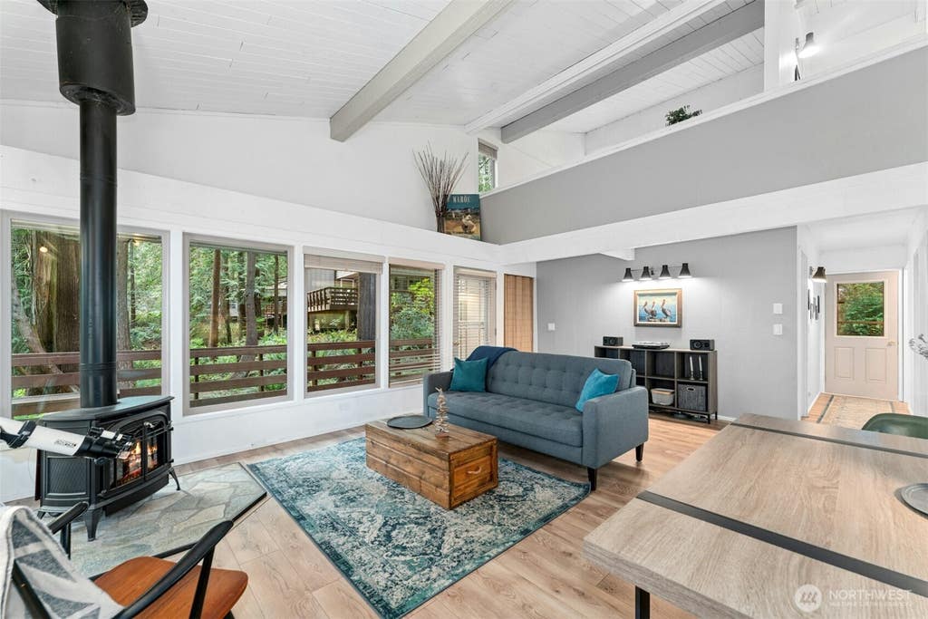Photo of 201 E Cutty Sark Drive, Shelton, WA 98584 (MLS # 2563629)