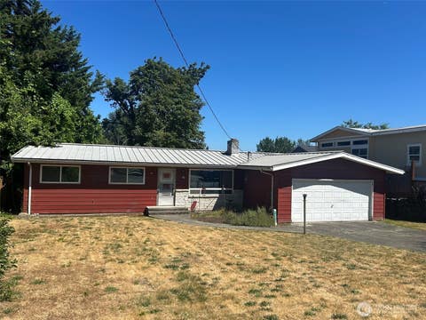 Photo of 14428 31st Avenue S, SeaTac, WA 98168 (MLS # 2558195)