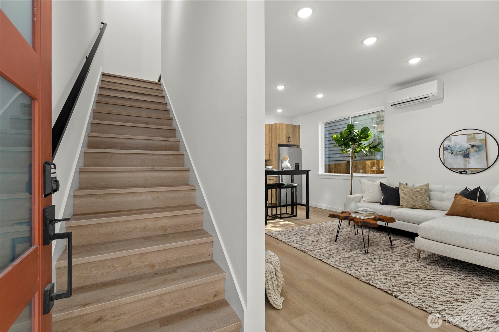 6540 Latona Avenue NE