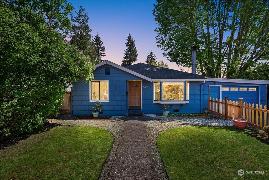 Photo of 8802 Interlake Avenue N, Seattle, WA 98103 (MLS # 2231967)