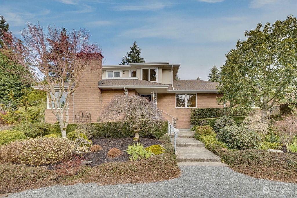 Photo of 606 NW 132nd Street, Seattle, WA 98177 (MLS # 2210352)
