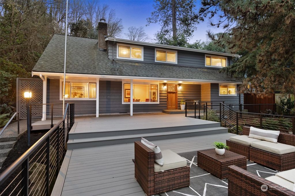 Photo of 301 Raye Street, Seattle, WA 98109 (MLS # 2318829)