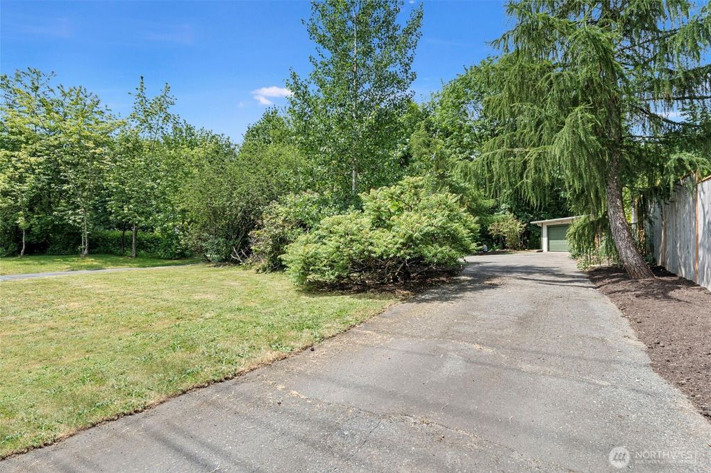 Photo of 39429 264th Avenue SE, Enumclaw, WA 98022 (MLS # 2393636)