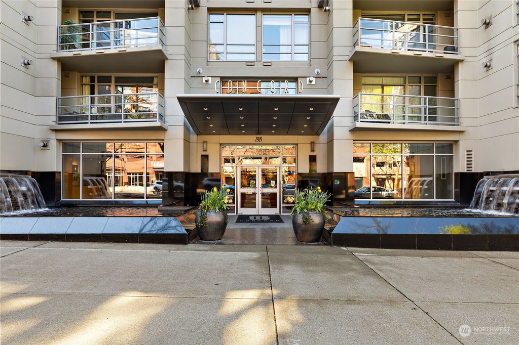 Photo of 2929 1st Ave Avenue #1021, Seattle, WA 98121 (MLS # 2058718)