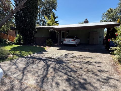 Photo of 7949 20th Avenue SW, Seattle, WA 98106 (MLS # 2528710)