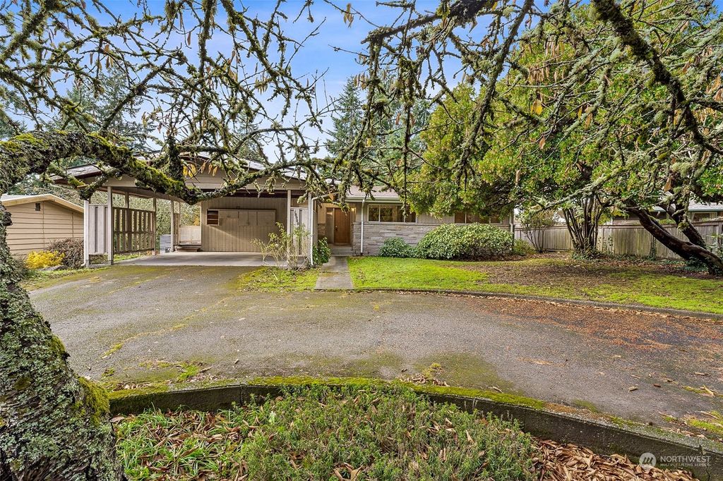 Photo of 18905 8th Avenue SW, Normandy Park, WA 98166 (MLS # 2182232)