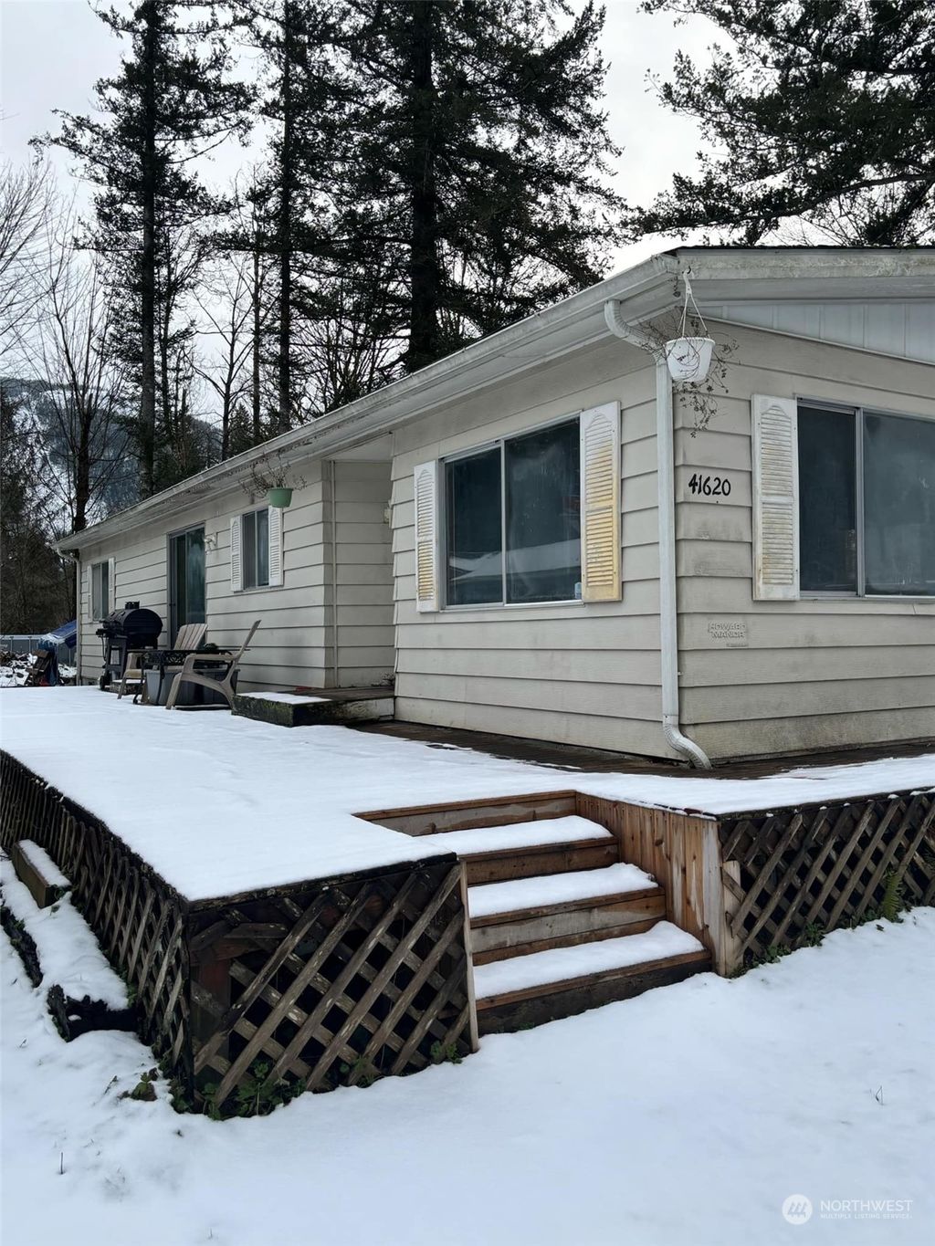 Photo of 41620 Mountain View Place E, Gold Bar, WA 98251 (MLS # 2329246)