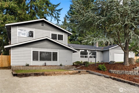 Photo of 6009 85th Street E, Puyallup, WA 98371 (MLS # 2593477)
