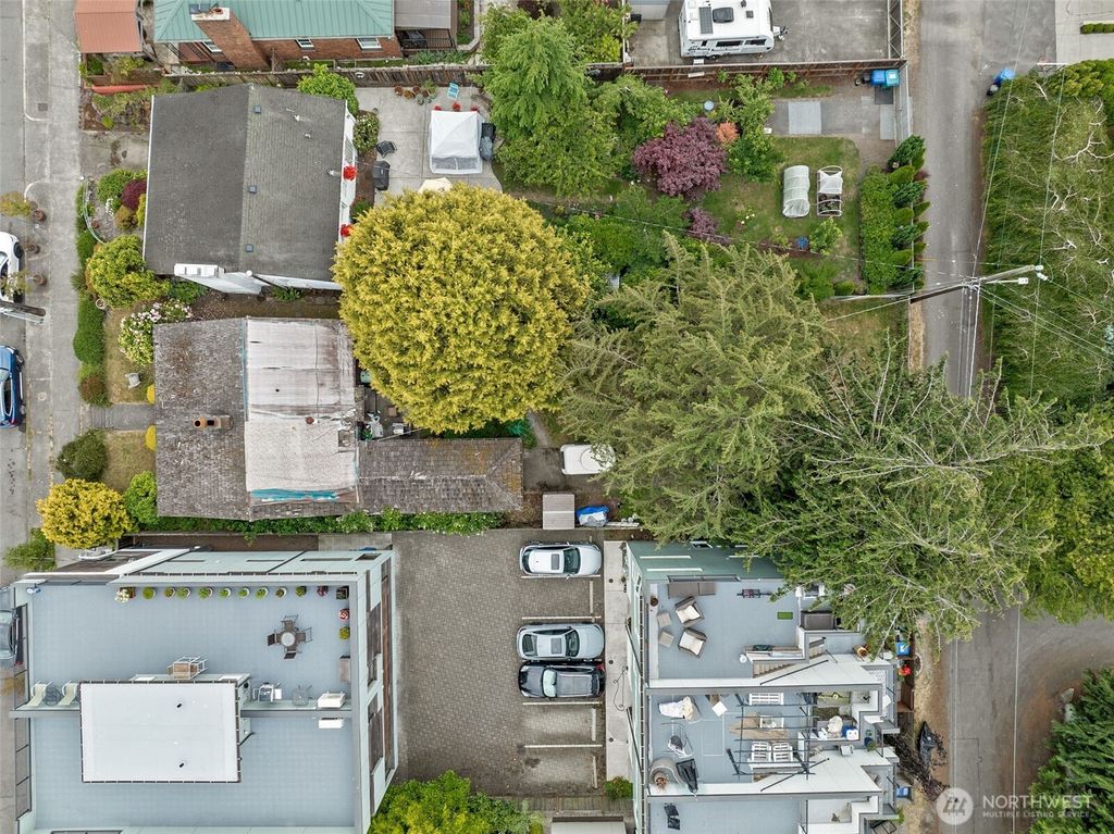 Photo of 3002 Alki Avenue SW, Seattle, WA 98116 (MLS # 2394046)