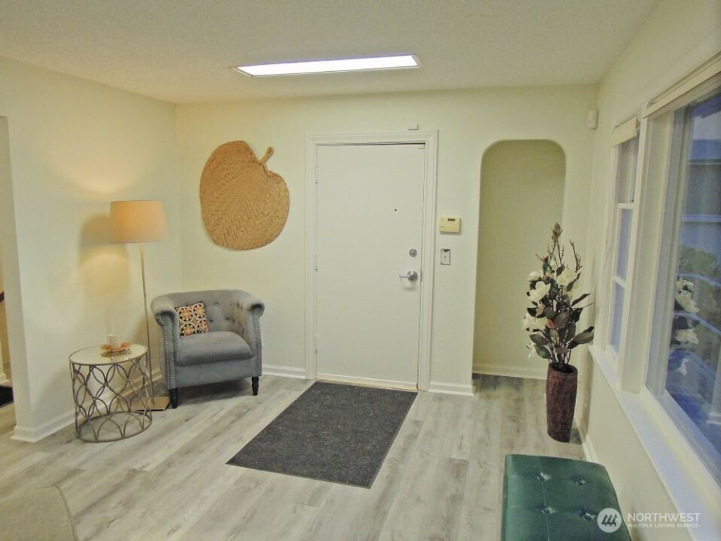 Photo of 75 Front Street S, Issaquah, WA 98027 (MLS # 2405569)