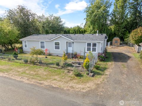 Photo of 948 Cole Avenue, Raymond, WA 98577 (MLS # 2438902)