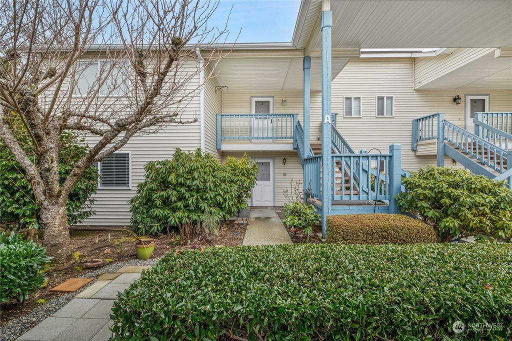 Photo of 20617 28th Avenue W #A1, Lynnwood, WA 98036 (MLS # 2204097)