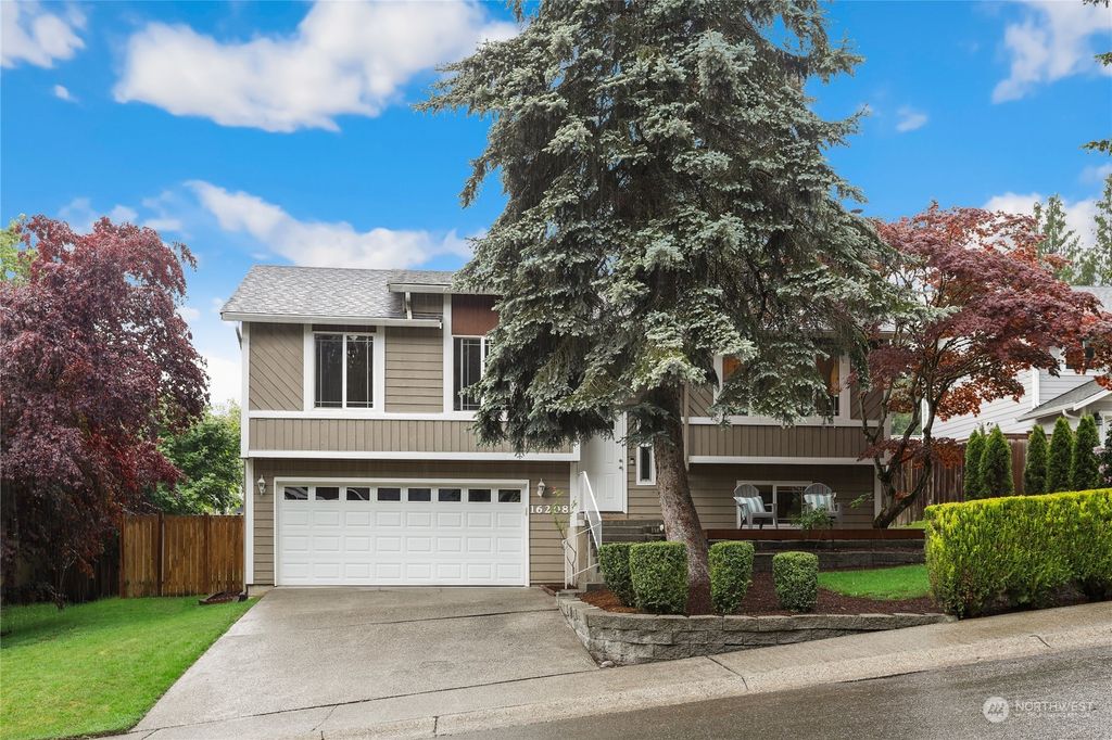 Photo of 16208 NE 107th Court, Redmond, WA 98052 (MLS # 2241966)