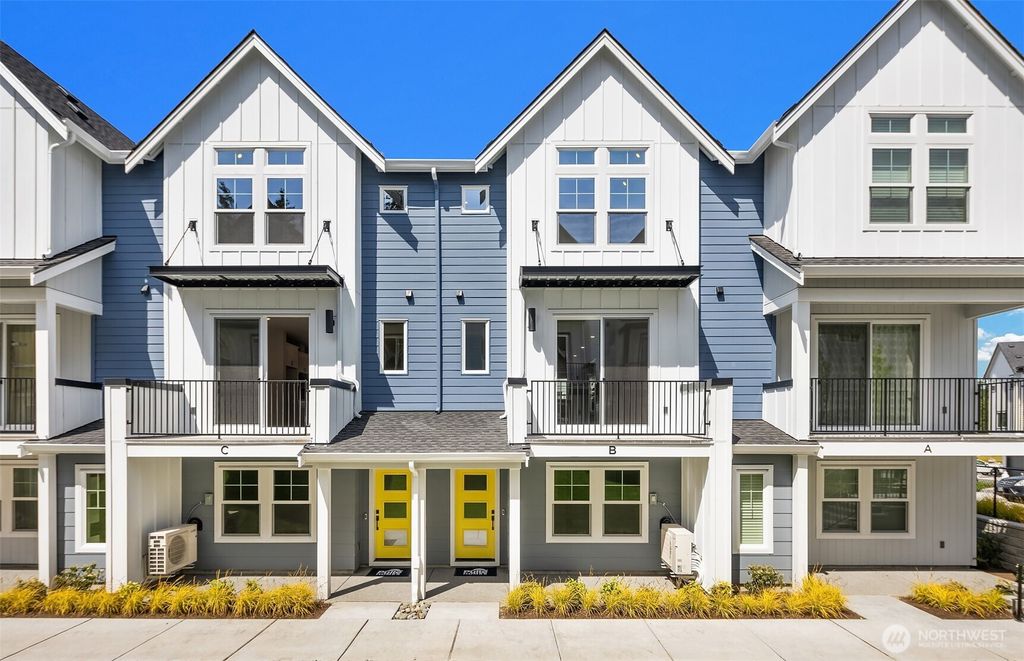 Photo of 20342 91st Avenue NE #D, Bothell, WA 98011 (MLS # 2446399)