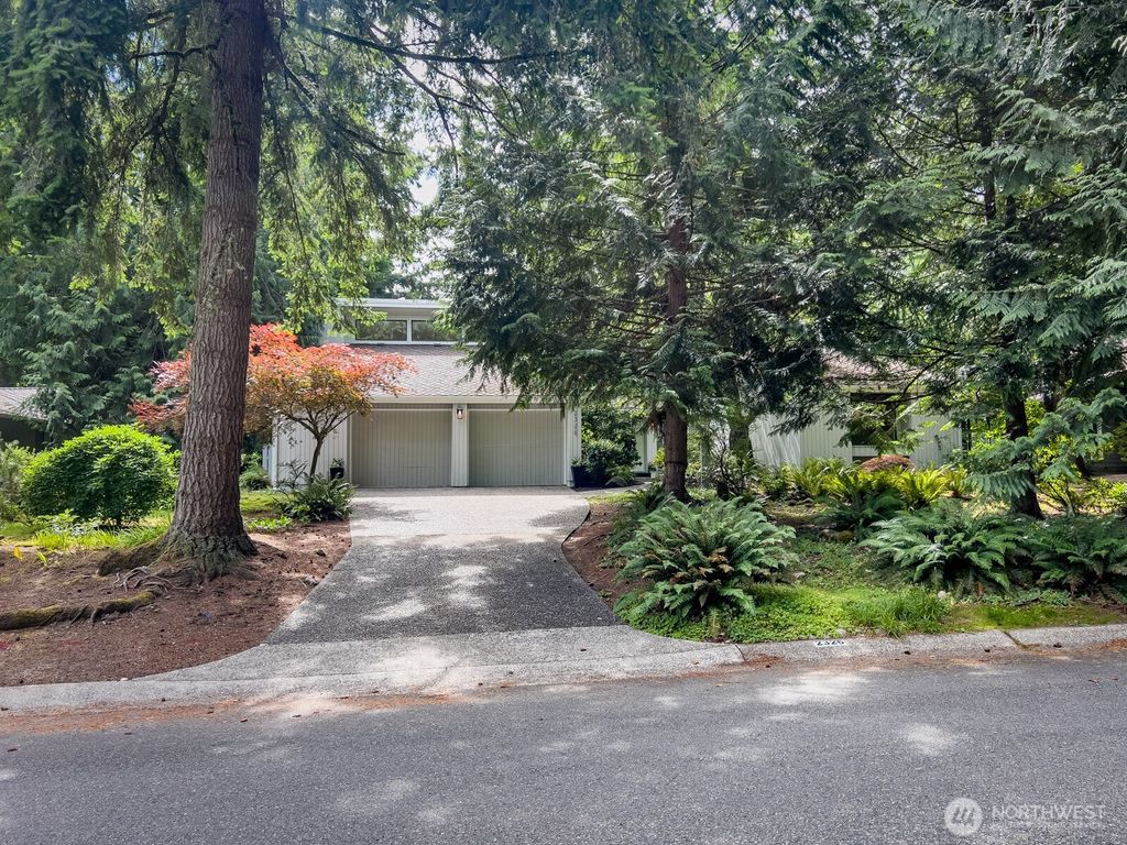 Photo of 2326 209th Place NE, Sammamish, WA 98074 (MLS # 2403035)