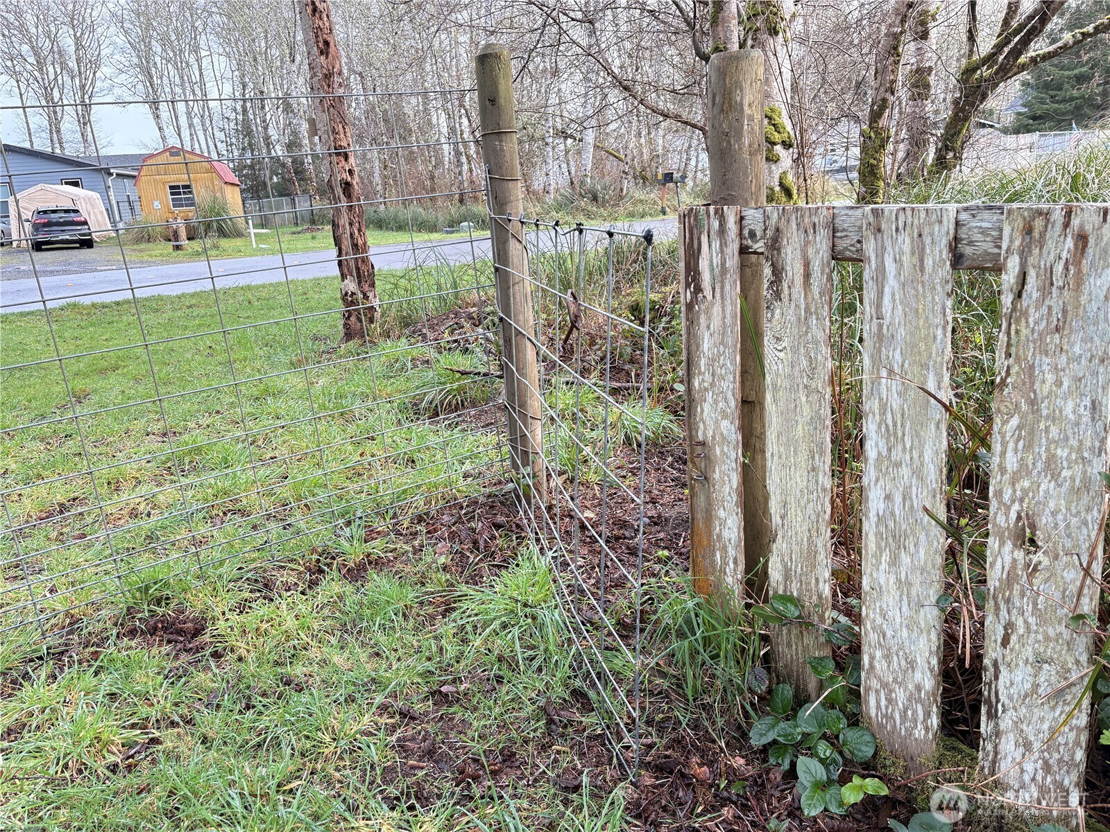 681 Duck Lake Drive NE