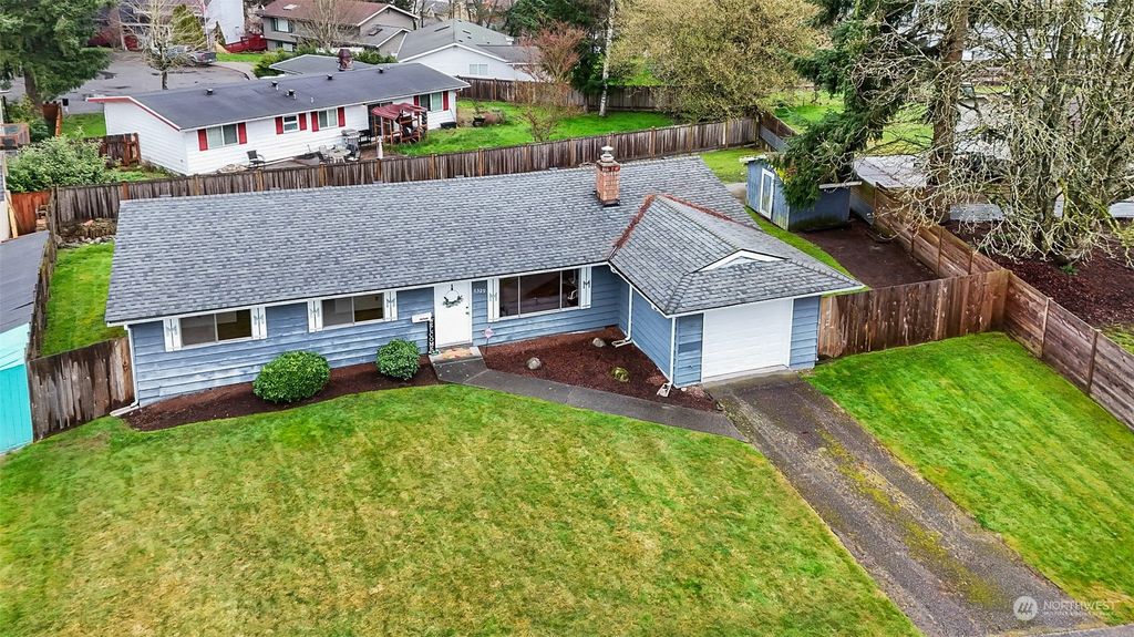 Photo of 6329 Sycamore Place, Everett, WA 98203 (MLS # 2215056)