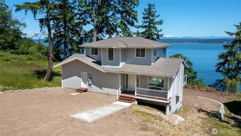 40 Beach Way Hat Island WA 98206