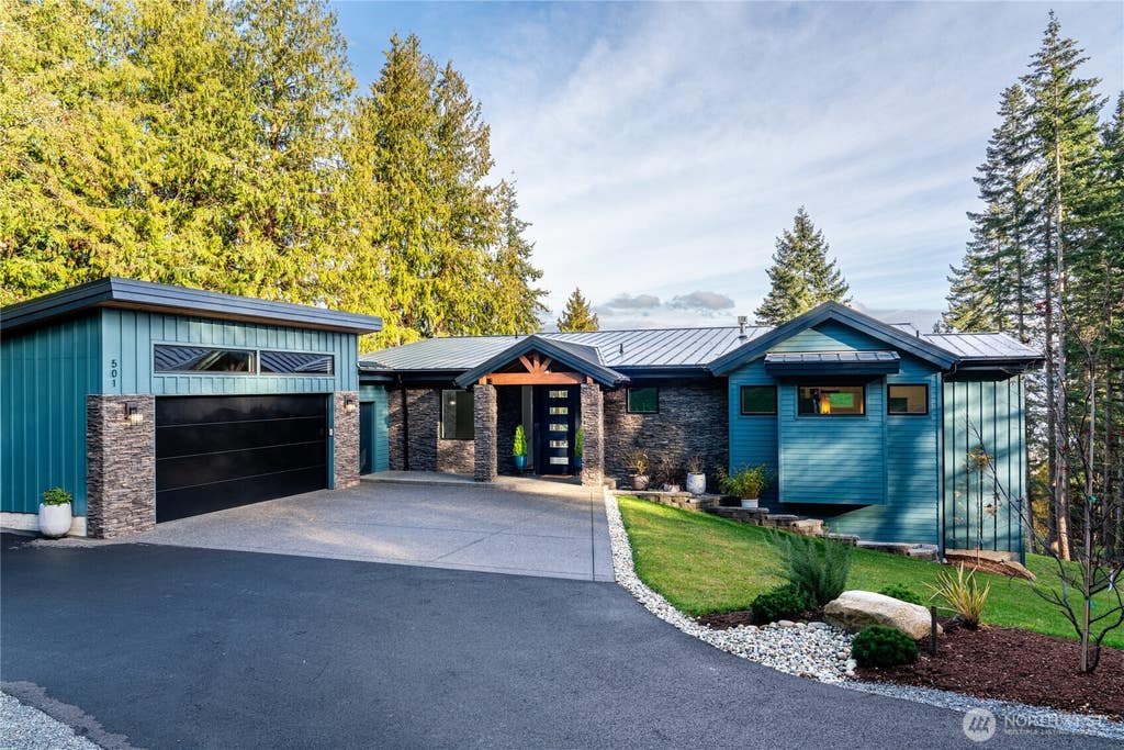 Photo of 501 Vesper Way, Camano Island, WA 98282 (MLS # 2572331)