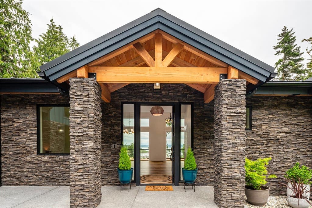 Photo of 501 Vesper Way, Camano Island, WA 98282 (MLS # 2572331)