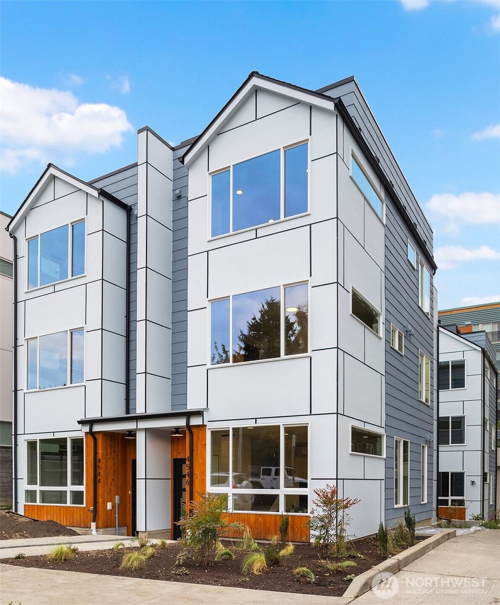 Photo of 4538 40th Avenue SW, Seattle, WA 98116 (MLS # 2340268)