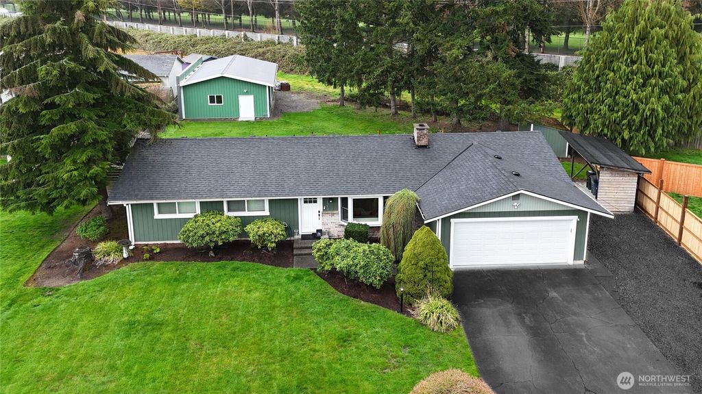 Photo of 3932 SE 10th Place, Renton, WA 98058 (MLS # 2354613)