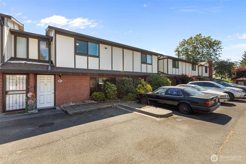Photo of 212 SW 146th Street #105, Burien, WA 98166 (MLS # 2569238)