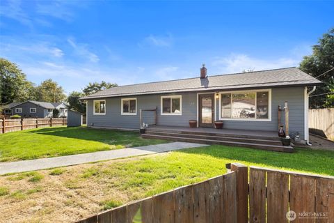 Photo of 212 Willow Street, Bremerton, WA 98310 (MLS # 2433651)