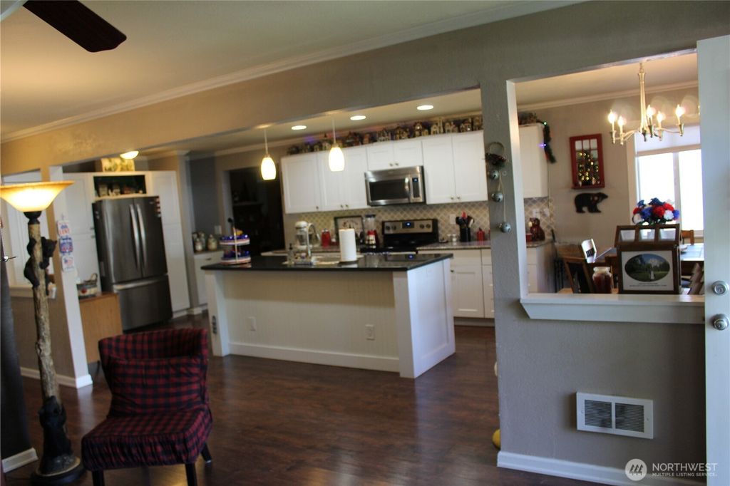 Photo of 1234 S Fifth Street, Dayton, WA 99328 (MLS # 2528750)