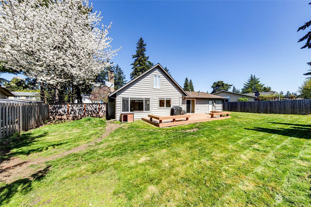 Photo of 5424 172nd Place SW, Lynnwood, WA 98037 (MLS # 2063549)