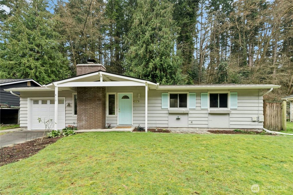 Photo of 815 NE 200th Street, Shoreline, WA 98155 (MLS # 2491553)