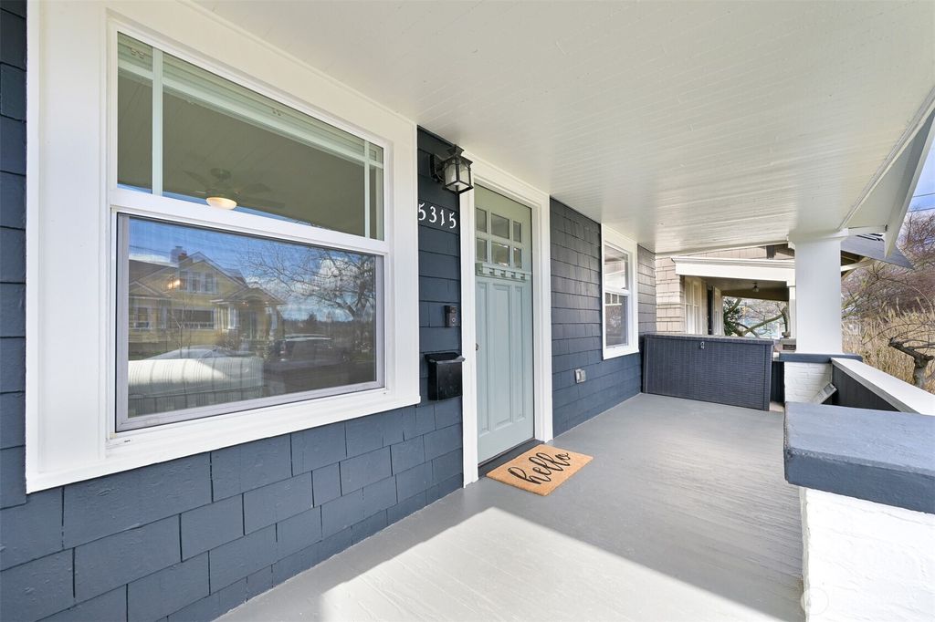 Photo of 5315 Latona Avenue NE, Seattle, WA 98105 (MLS # 2341289)