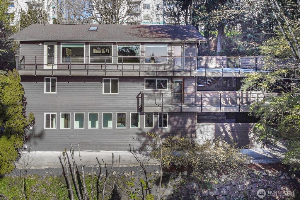 Photo of 28611 16th Avenue S, Federal Way, WA 98003 (MLS # 2504440)