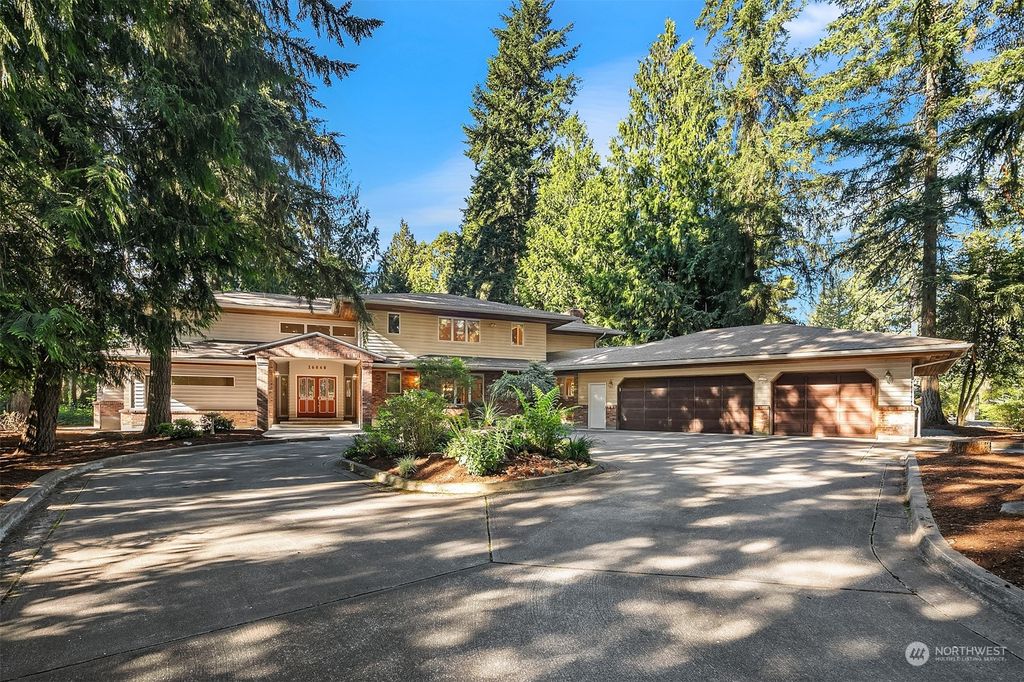 Photo of 16040 NE 6th Street, Bellevue, WA 98008 (MLS # 2203070)