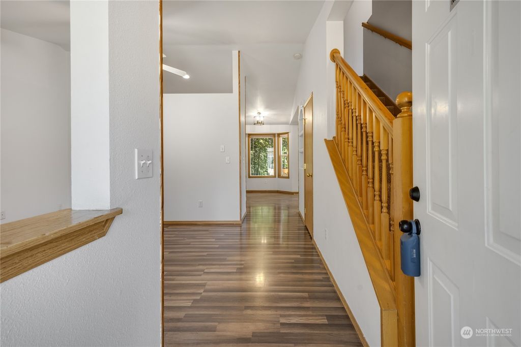 Photo of 12707 22nd Ave SE, Everett, WA Ave, Everett, WA 98208 (MLS # 2275548)