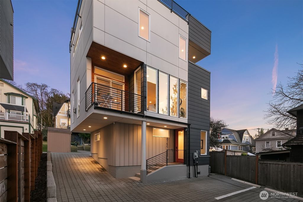 Photo of 814 14th Avenue #C, Seattle, WA 98122 (MLS # 2471261)