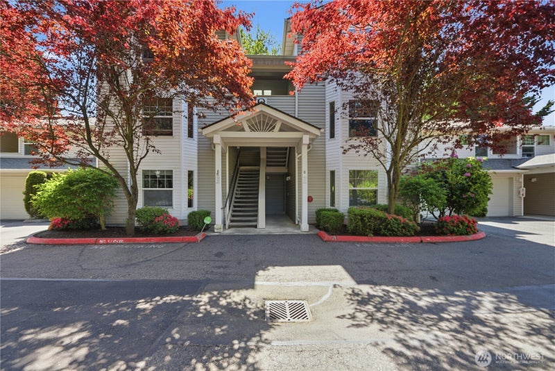 2001 120th Place SE 8-103
