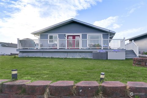 Photo of 33018 G Place, Ocean Park, WA 98640 (MLS # 2329726)