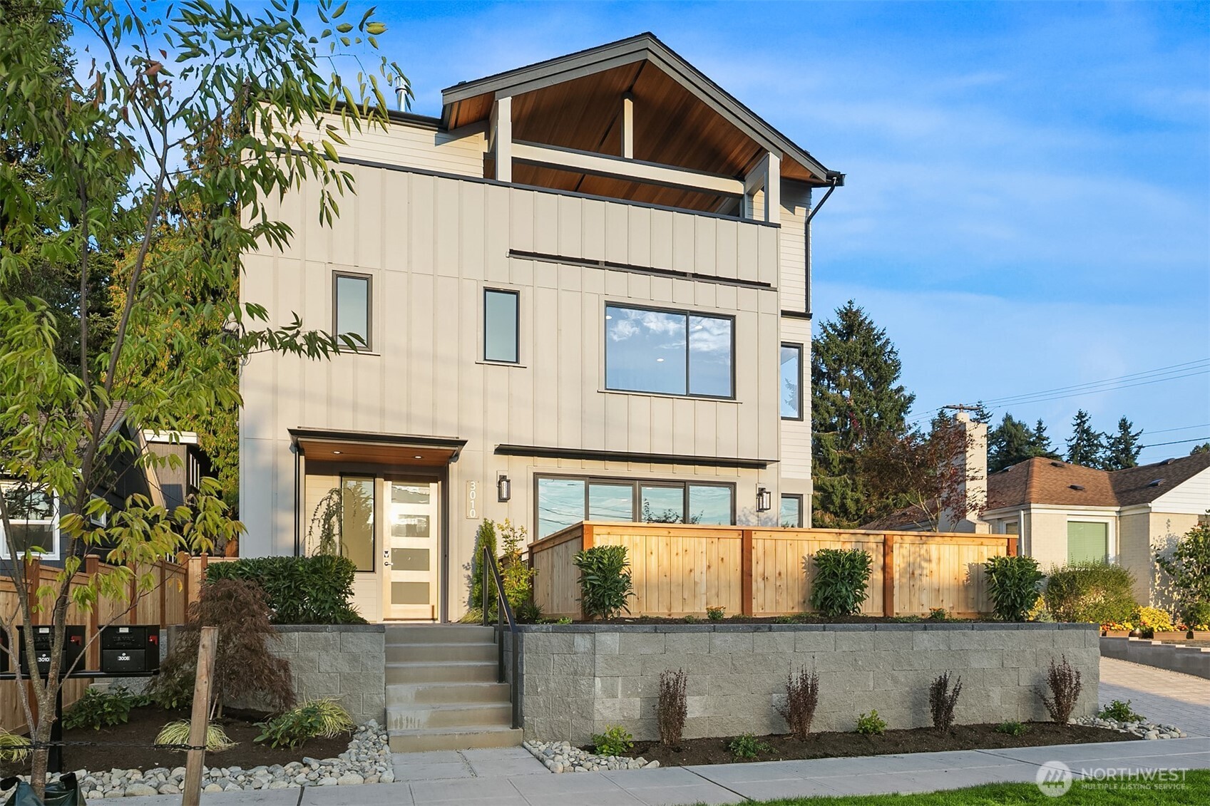 3010 32nd Avenue W
