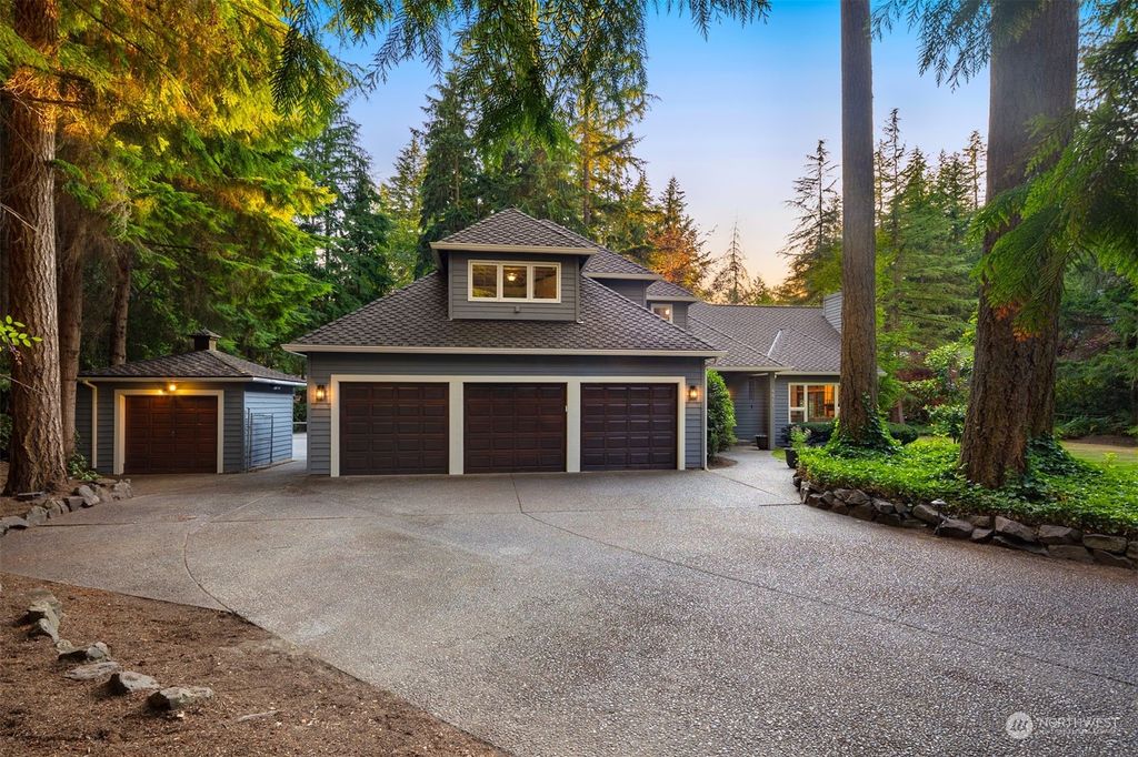 Photo of 4811 228th Avenue NE, Redmond, WA 98053 (MLS # 2277323)